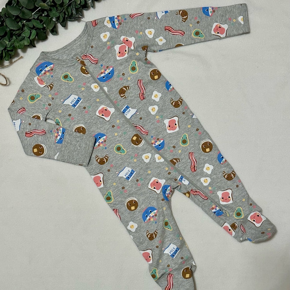 NWT Wonder Nation Gray Baby One Piece with Breakfast Print 🥚🥓🥛🥐🍞🥑